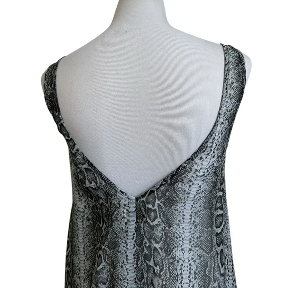 Show Me Your Mumu Women Sheer Snakeskin V Neck Maxi dress Sz Med Gray Sleeveless - Picture 6 of 9